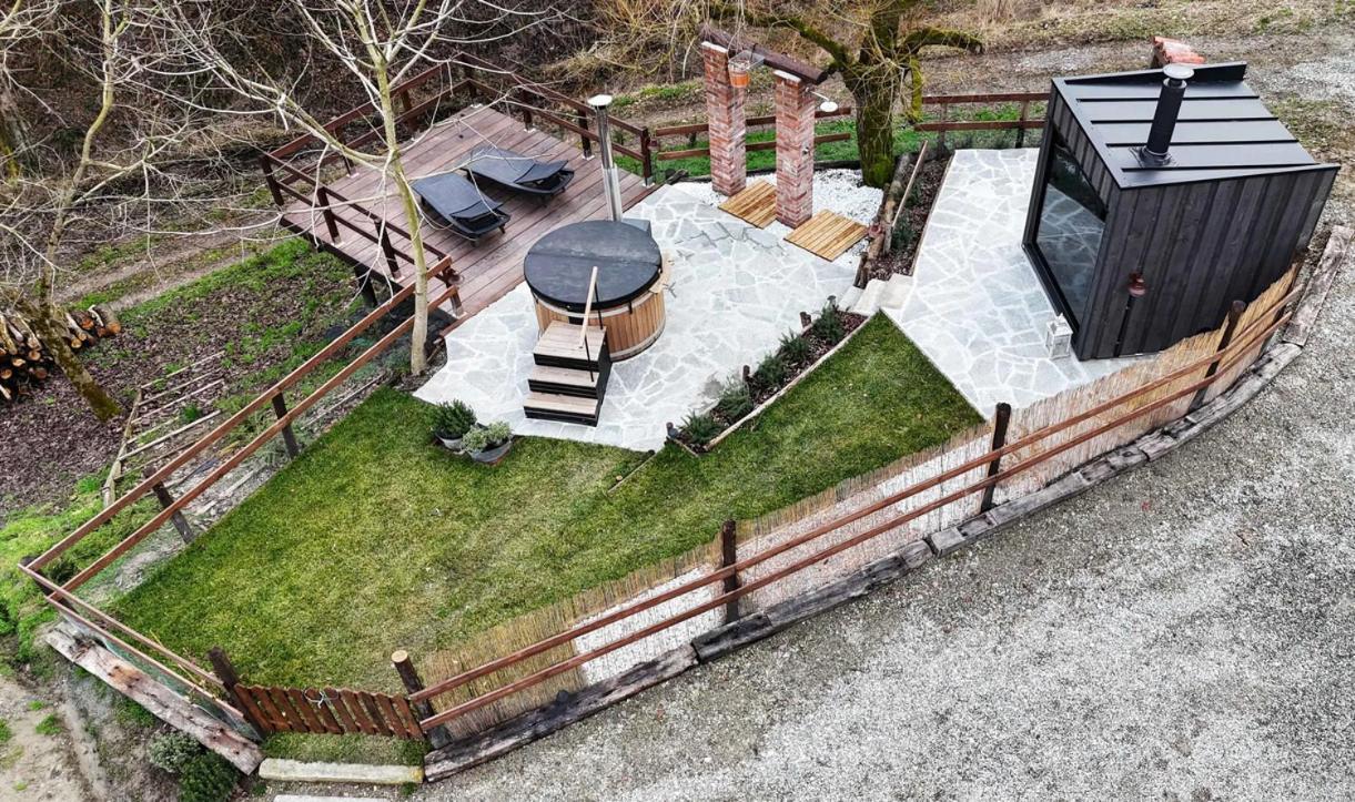 Cinzano La Casa In Collina B&B 외부 사진